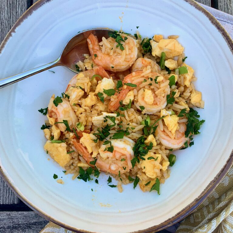 Makkelijke gebakken rijst met garnalen – snel, zonder gedoe, en met wat je in huis hebt